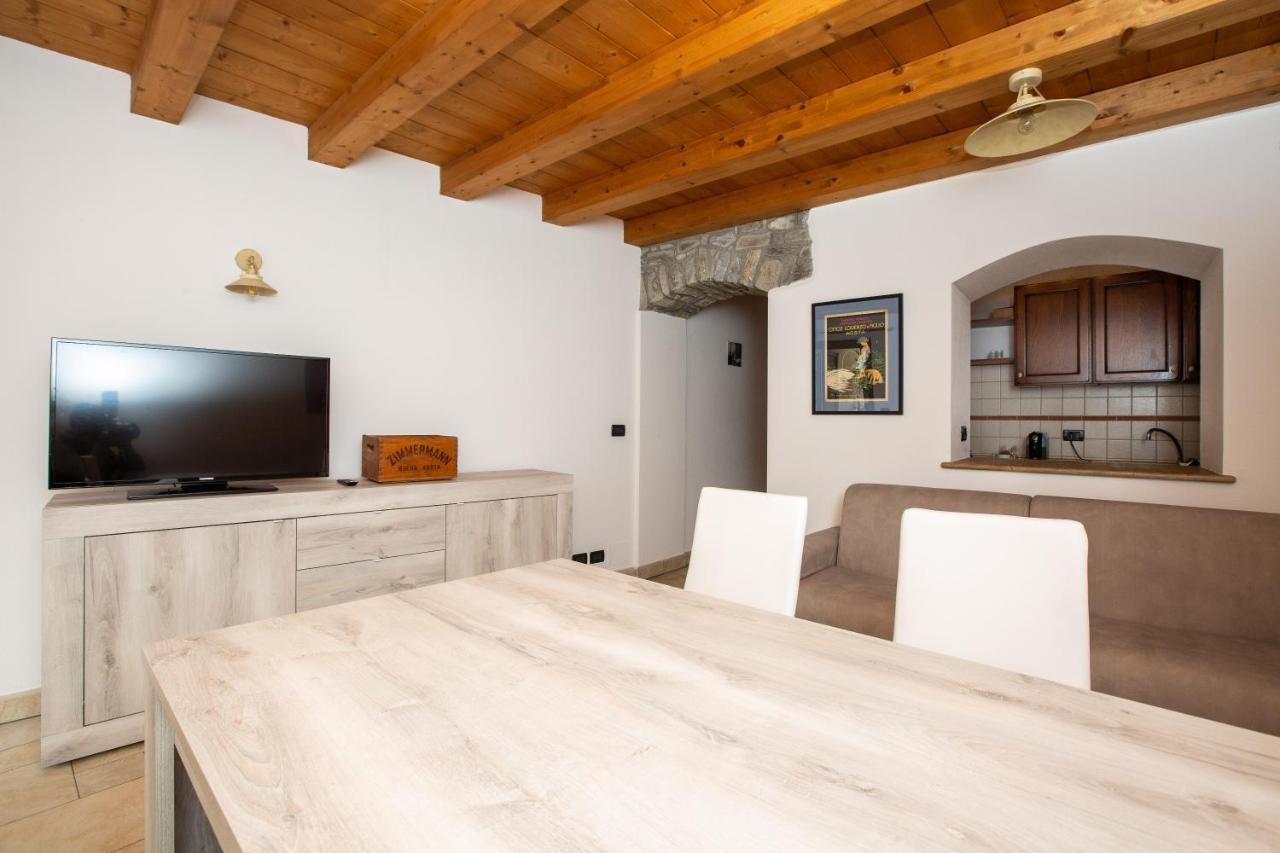 Ferienwohnung StudiÒ Aubert Aosta Exterior foto